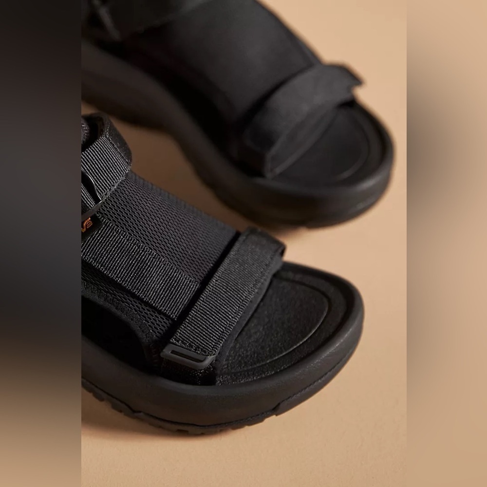 NWT Teva Hurricane Ampsole Volt Sandals - Picture 3 of 7